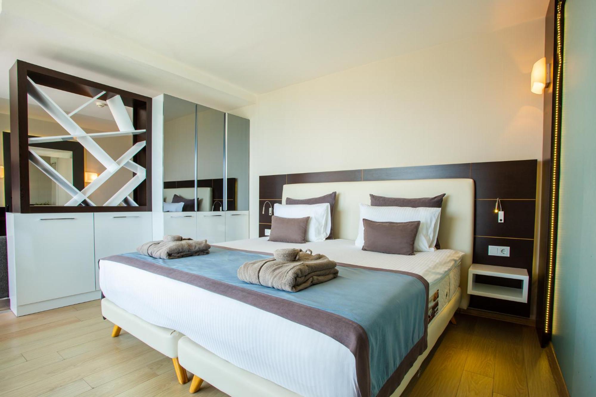 Suite with Sea View