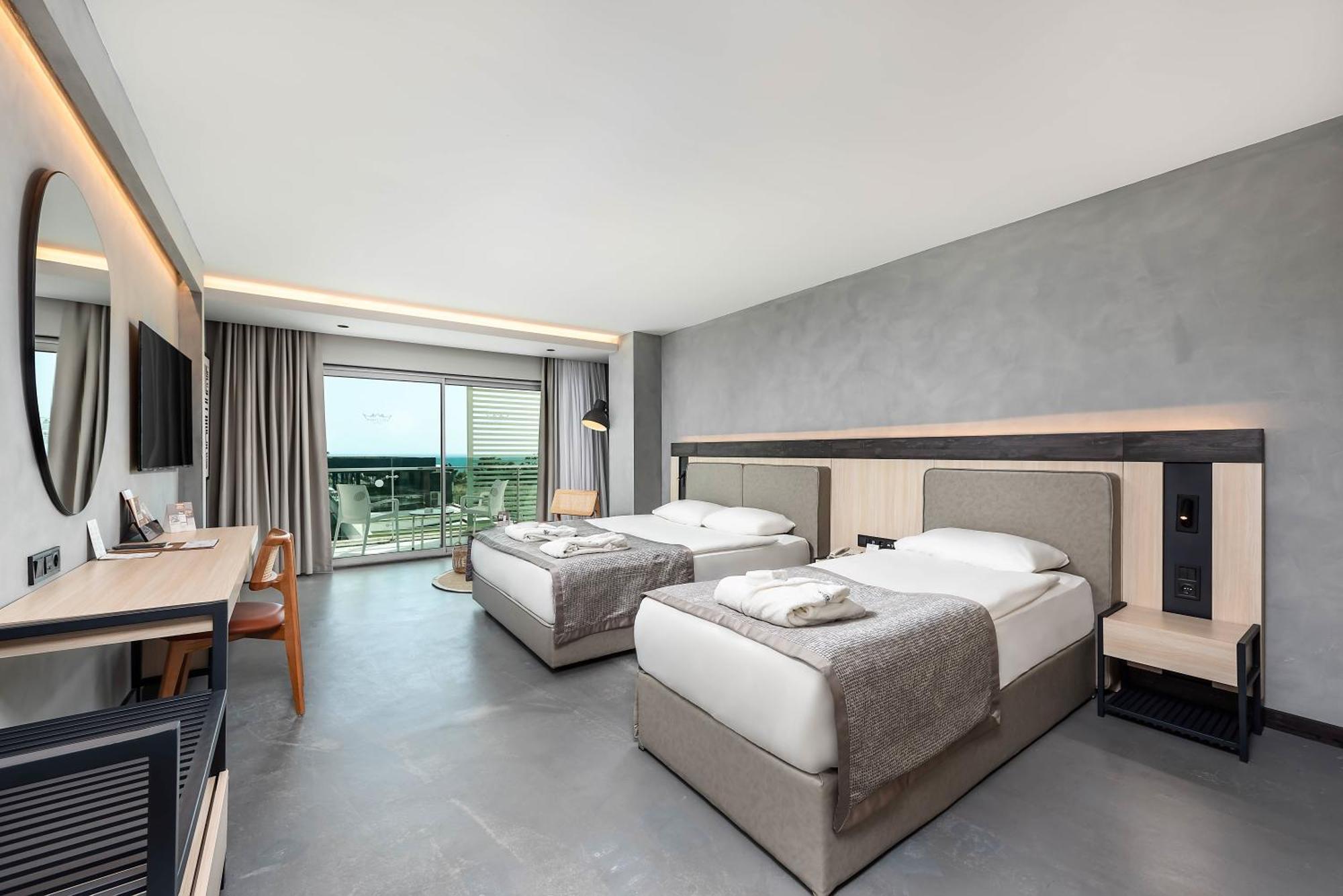 Superior Junior Suite with Sea View